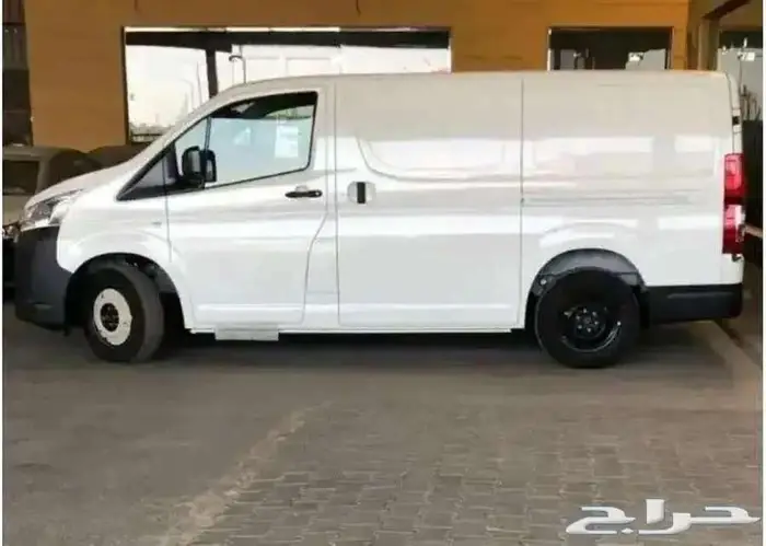 تويوتا هايس فان بضاعه سقف منخفض ديزل 2026 وارد سعودي 1