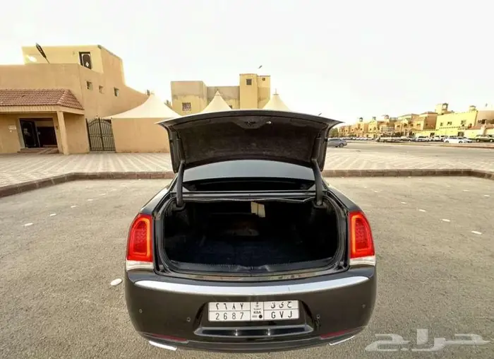 للبيع كرايسلر 19