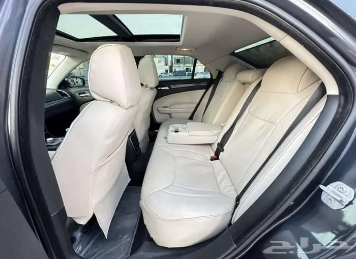 للبيع كرايسلر 17