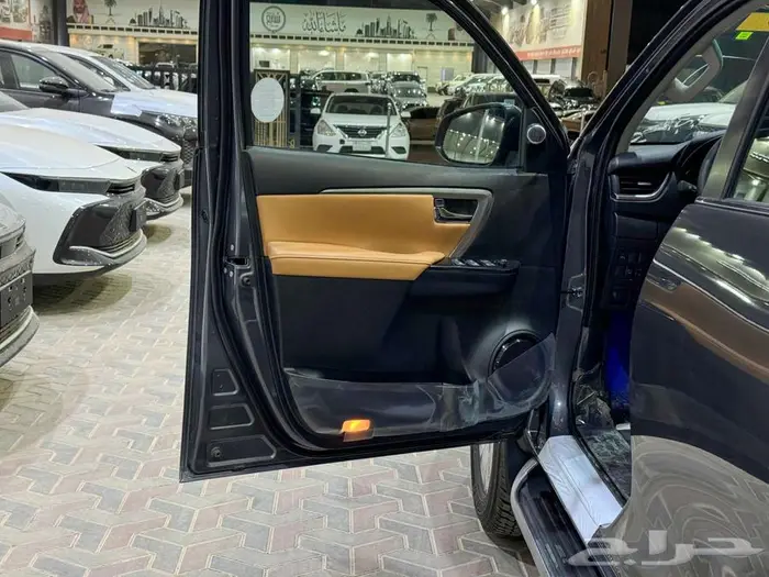 تويوتا فورتشنر في إكس3 اس فل رمادي بنزين 2025 اقل سعر 29