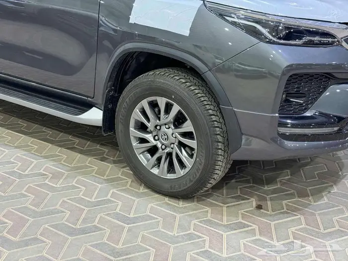 تويوتا فورتشنر في إكس3 اس فل رمادي بنزين 2025 اقل سعر 41