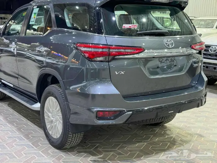 تويوتا فورتشنر في إكس3 اس فل رمادي بنزين 2025 اقل سعر 38