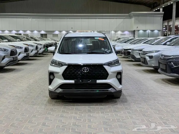 تويوتا فيلوز ابيض بنزين 2025 اقل سعر كاش واقساط 0