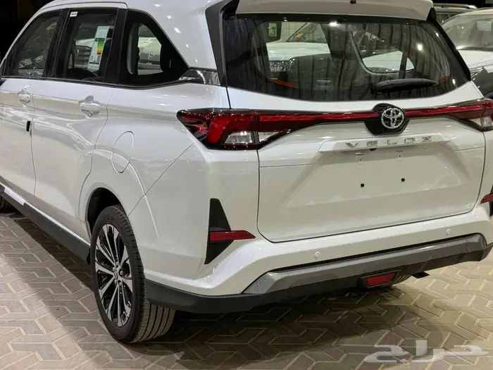 تويوتا فيلوز ابيض بنزين 2025 اقل سعر كاش واقساط 31