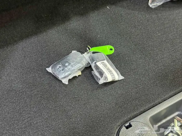 تويوتا فيلوز ابيض بنزين 2025 اقل سعر كاش واقساط 38