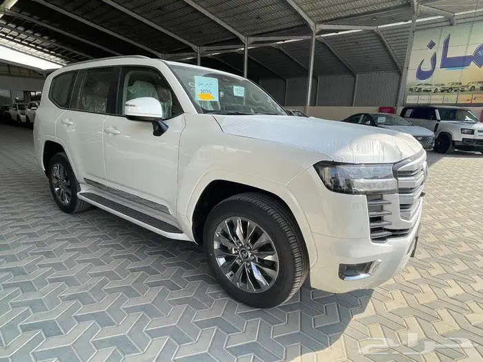 تويوتا لاندكروزر جي اكس ار L4 سعودي 2026 3