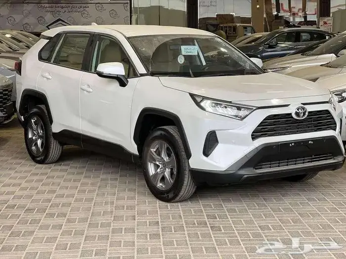 تويوتا راف فور LE دفع امامي بنزين 2025 كاش واقساط 2