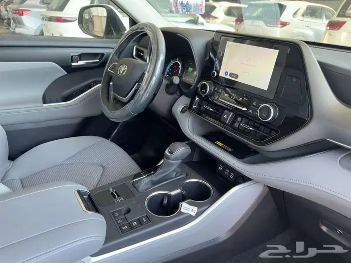 تويوتا هايلاندر GLE نص فل دبل 2025 سعودى 11