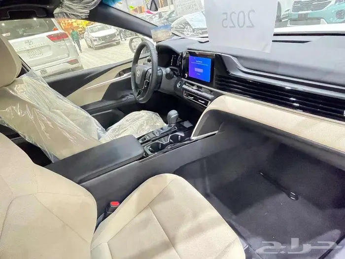 تويوتا كامري ال اي 2025 بنزين سعودي - كاش و اقساط 9