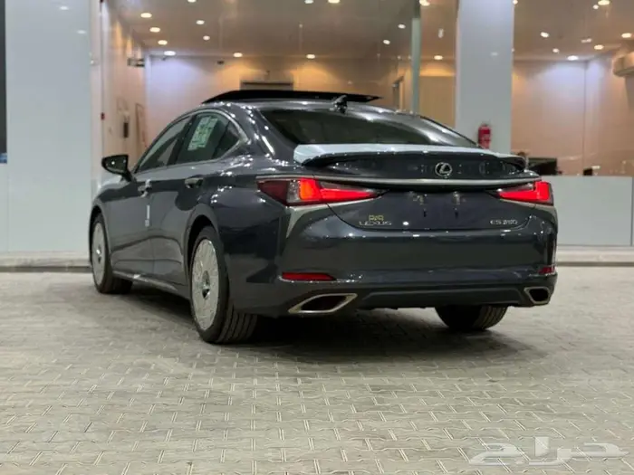 لكزس ES 350 DD فل كامل 2025 - عرض نهاية العام 3