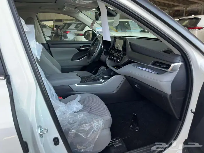 تويوتا هايلاندر GLE هايبرد 2025 كاش وا اقسط 13