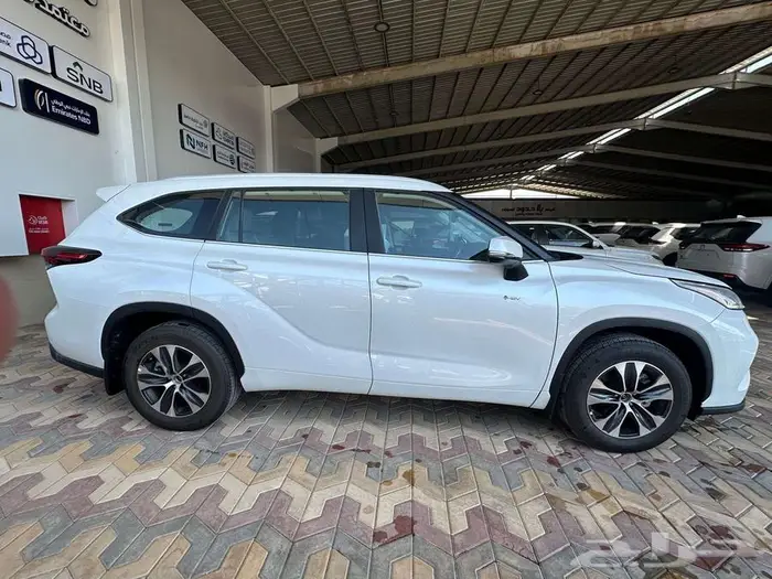 تويوتا هايلاندر GLE هايبرد 2025 كاش وا اقسط 4