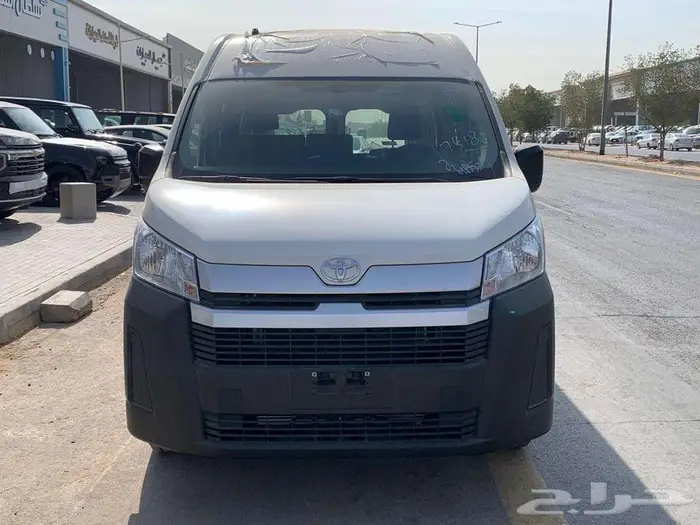 تويوتا هايس بضاعه سقف عالي قير اوتوماتيك ديزل موديل 2026 0