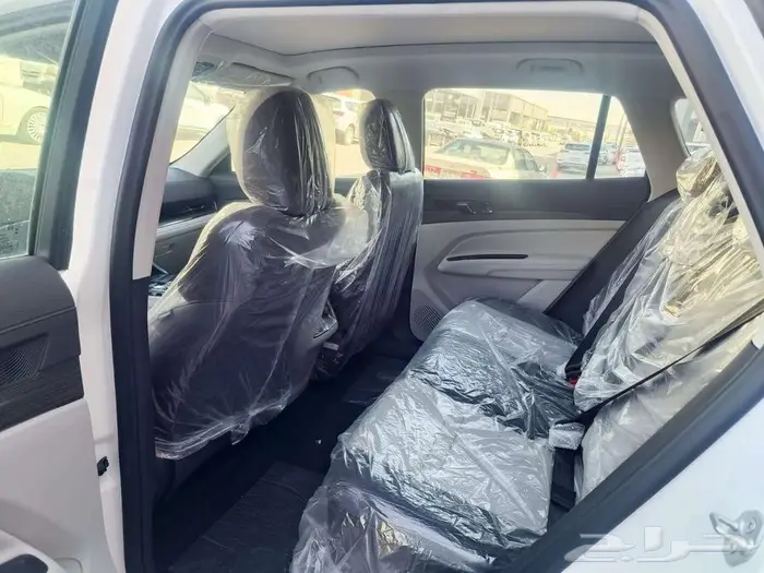 فورد تريتوري تيتانيوم بلس موديل 2025 سعودي 8