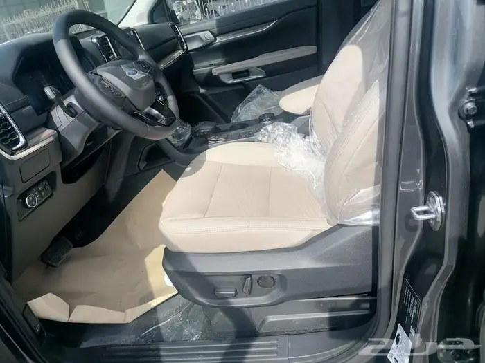 فورد ايفريست XLT نص فل 2025 12