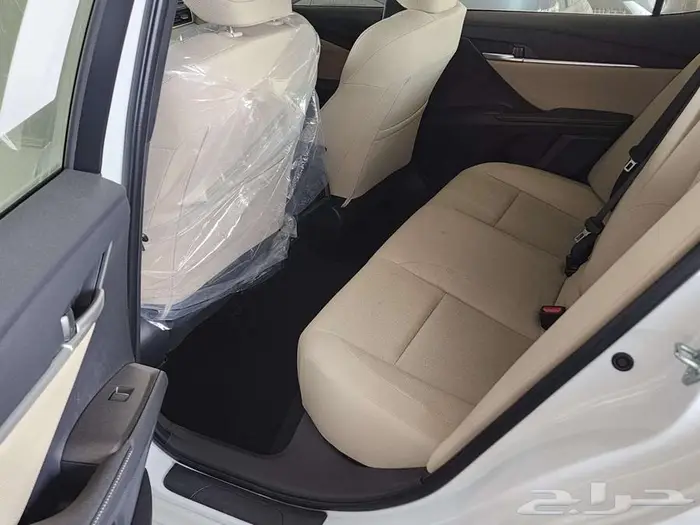 تويوتا كامري LE بنزين 2025 7