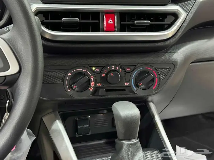 تويوتا رايز ستاندر ابيض بنزين 2026 اقل سعر كاش وبنوك 16