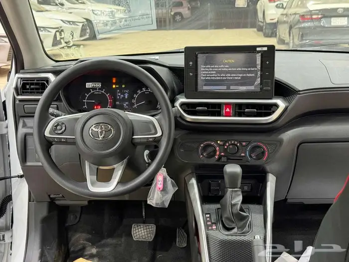 تويوتا رايز ستاندر ابيض بنزين 2026 اقل سعر كاش وبنوك 38