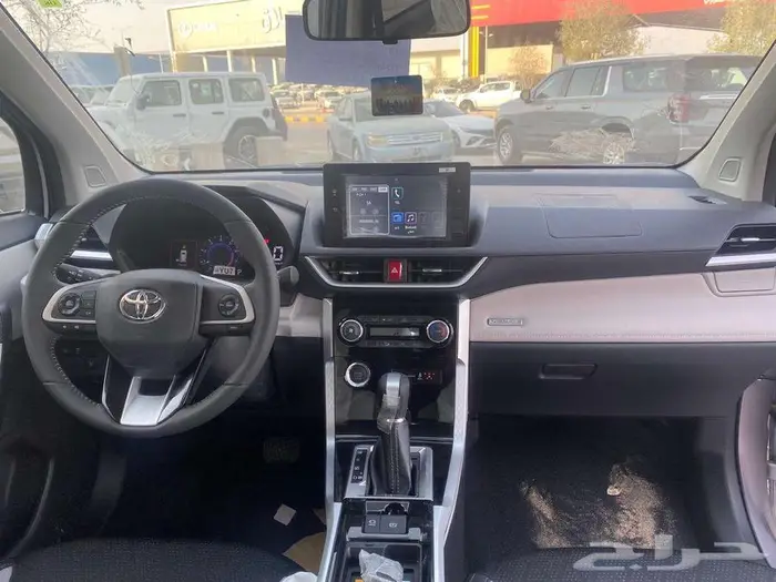 تويوتا فيلوز GLX موديل 2025 أصفار اقل سعر (شامل اللواحات) 10