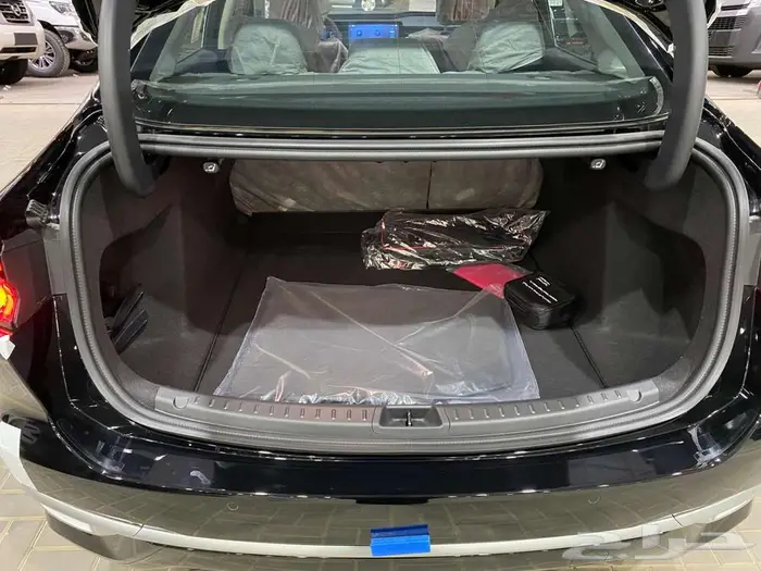 فورد تورس تيتانيوم 2026 اسود سعودي 27