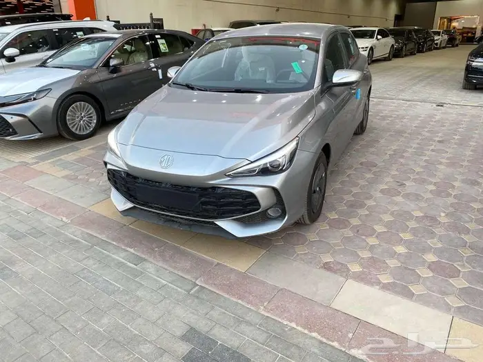 ام جي (3) 2025 اصفار سعودي 4 سلندر كاميرا شاشة 2