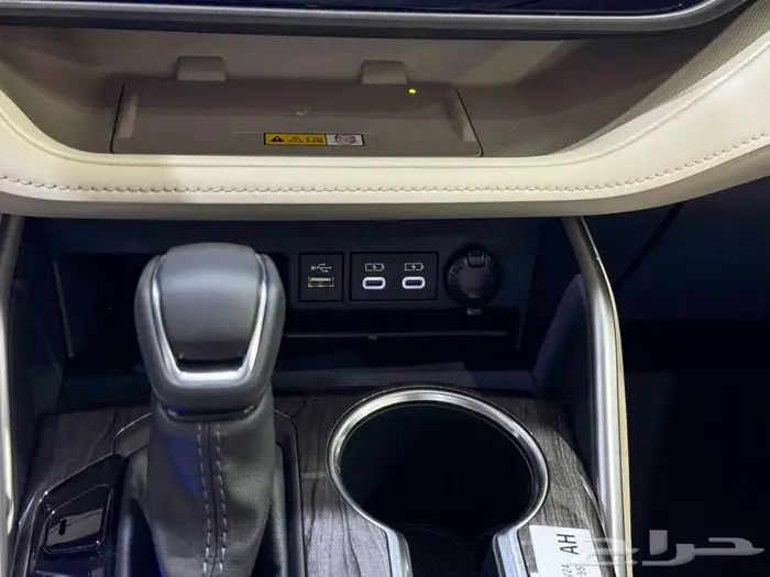 تويوتا هايلاندر لميتد فل فضي هايبرد 2025 اقل سعر 7