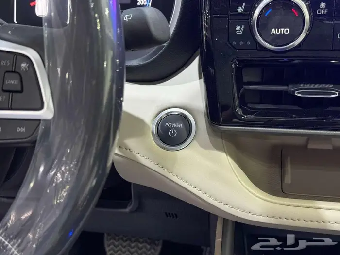 تويوتا هايلاندر لميتد فل فضي هايبرد 2025 اقل سعر 44