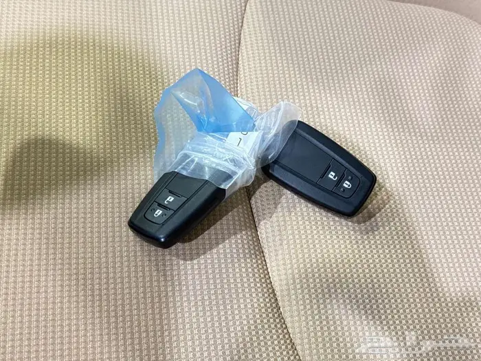 تويوتا رافور ستاندر دبل اسود هايبرد 2025 اقل سعر 39