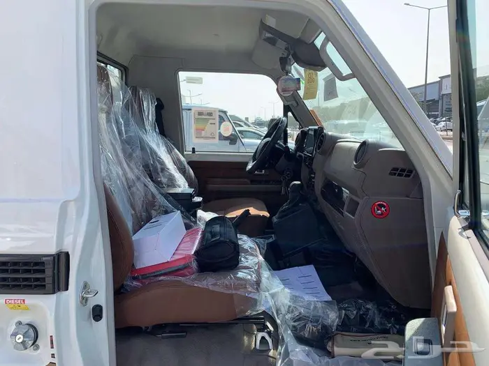 تويوتا شاص رفرف ونش ديزل 2025 14