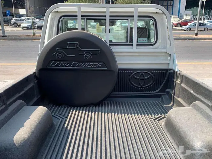 تويوتا شاص رفرف ونش ديزل 2025 13