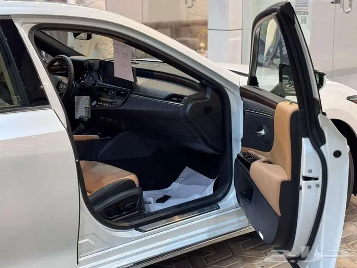 لكزس ES350 cc 2025 (بريمي) كاش واقساط 7
