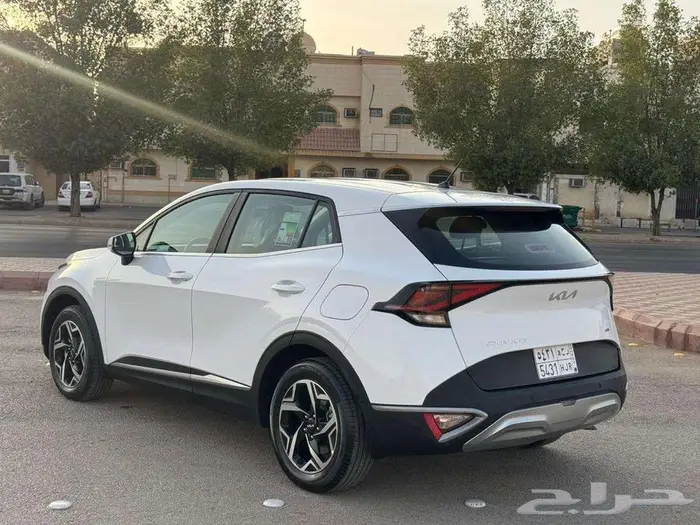 2023 KIA Sportage (AWD) 100  Accident Free 2nd owner 4