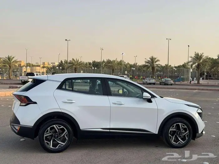 2023 KIA Sportage (AWD) 100  Accident Free 2nd owner 5