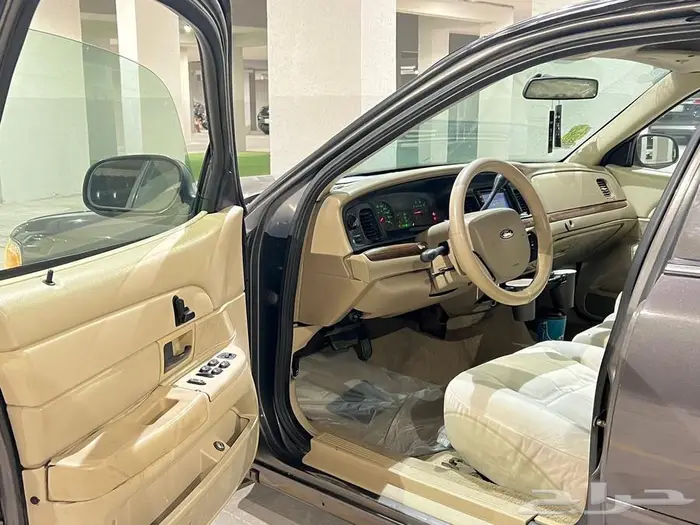 فورد فكتوريا 12