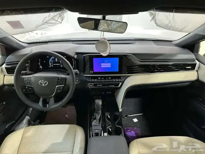 تويوتا كامرى LE بنزين موديل 2025 10