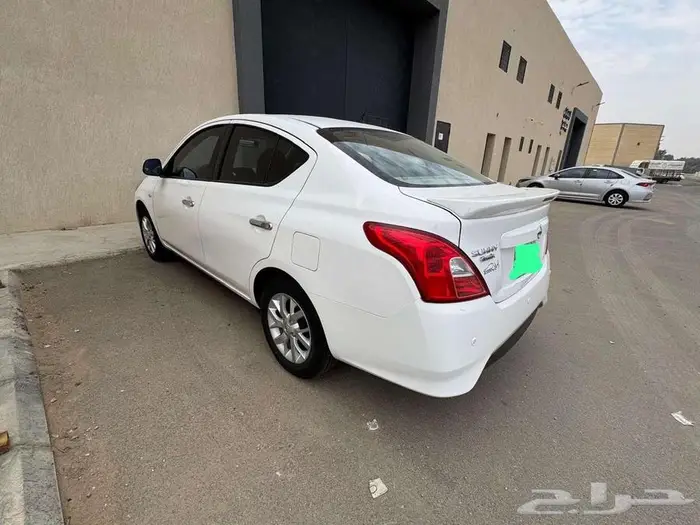 نيسان صني 2023 ابيض 1