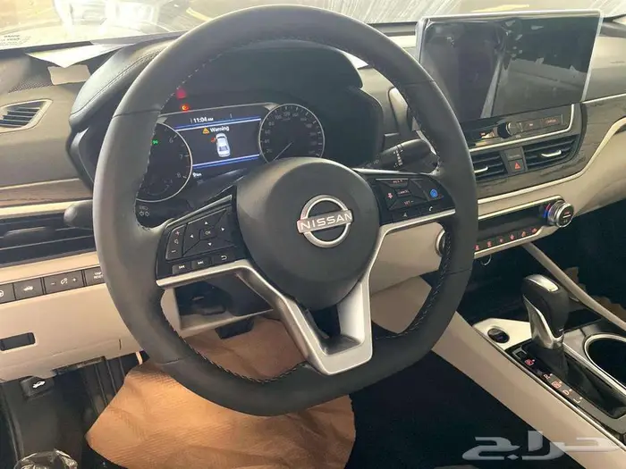 نيسان التيما نص فل SV موديل 2026 4