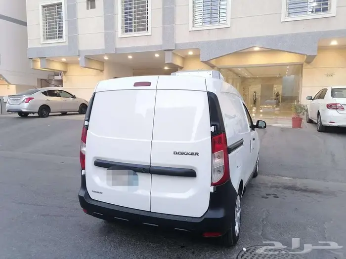 للبيع رينو دوكرفان ثلاحه الموديل 2021 بحالة ممتازة جدا 9