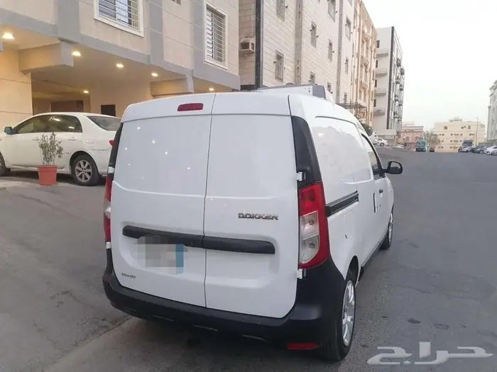 للبيع رينو دوكرفان ثلاحه الموديل 2021 بحالة ممتازة جدا 10