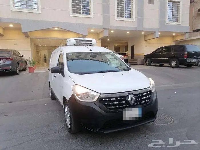 للبيع رينو دوكرفان ثلاحه الموديل 2021 بحالة ممتازة جدا 3