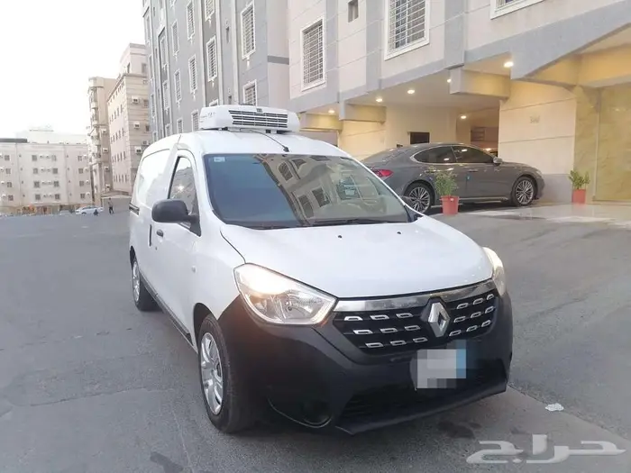 للبيع رينو دوكرفان ثلاحه الموديل 2021 بحالة ممتازة جدا 4