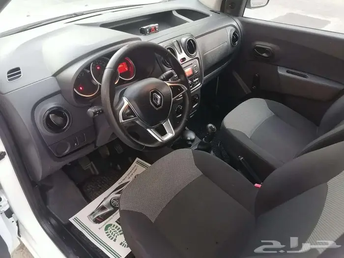 للبيع رينو دوكرفان ثلاحه الموديل 2021 بحالة ممتازة جدا 19