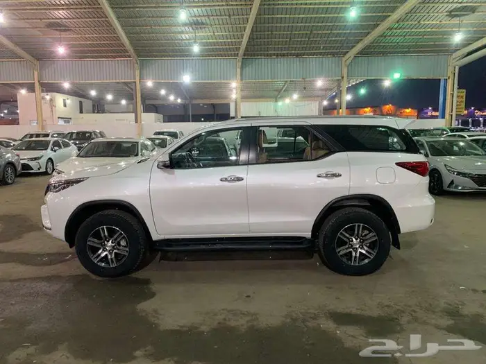 تويوتا فورتشنر موديل 2024 ( 6سلندر ) 6