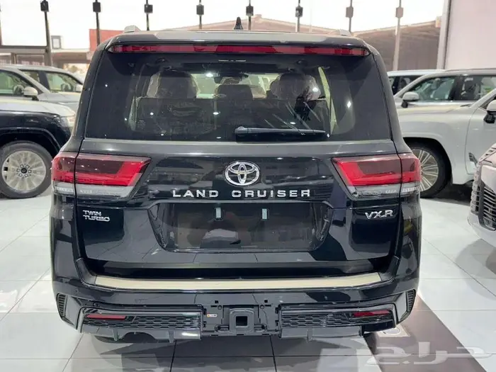 في اكس ار 2025 بريمي فل كامل توين تيربو اللون اسود 5