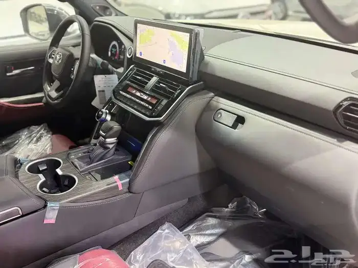 في اكس ار 2025 بريمي فل كامل توين تيربو اللون اسود 10