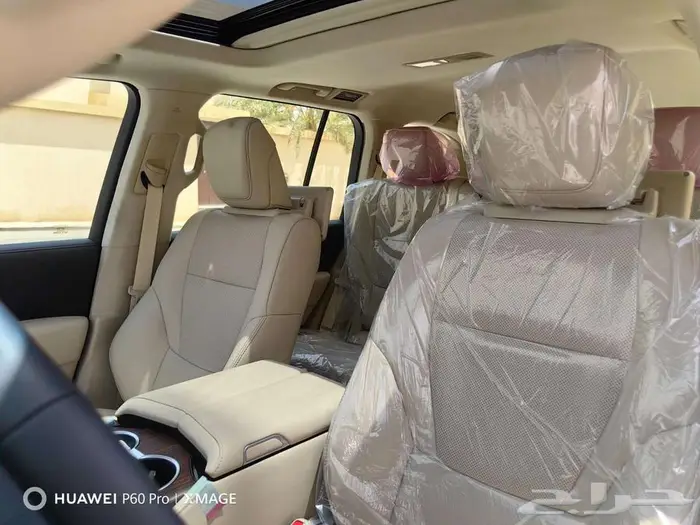 تويوتا لاندكروزر GXR. L4بنزين موديل 2025 15