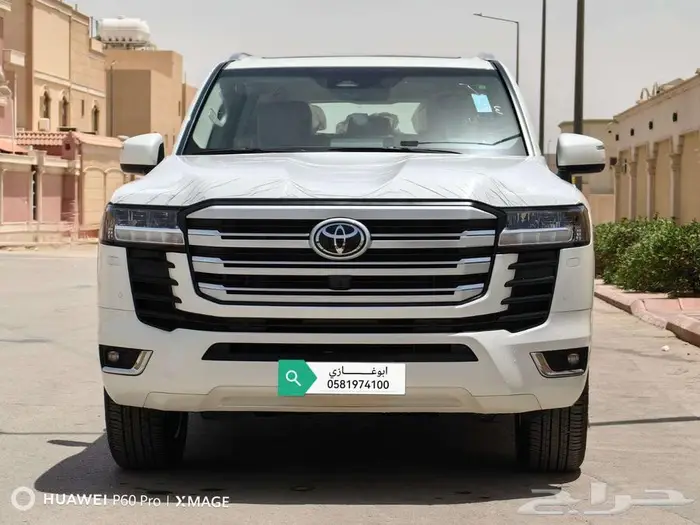 تويوتا لاندكروزر GXR. L4بنزين موديل 2025 24