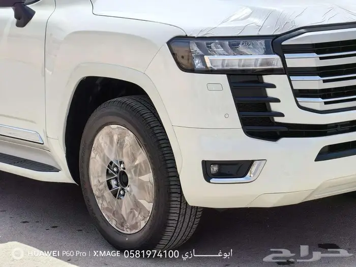 تويوتا لاندكروزر GXR. L4بنزين موديل 2025 36