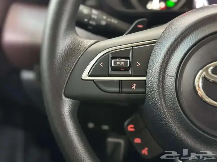 تويوتا اوربان GL استاندر 2026 5