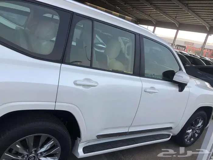 تويوتا لاندكروزر GXR4 دفع امامي 2024 9